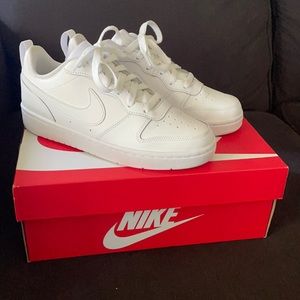 Nike Court Borough Low 2